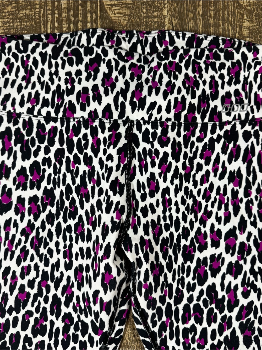 Lorna Jane Leopard Print Leggings with Magenta Accents